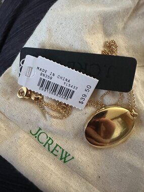 J CREW LOCKET NECKLACE GOLD TONE